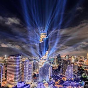 Meet your Posher, Ayman